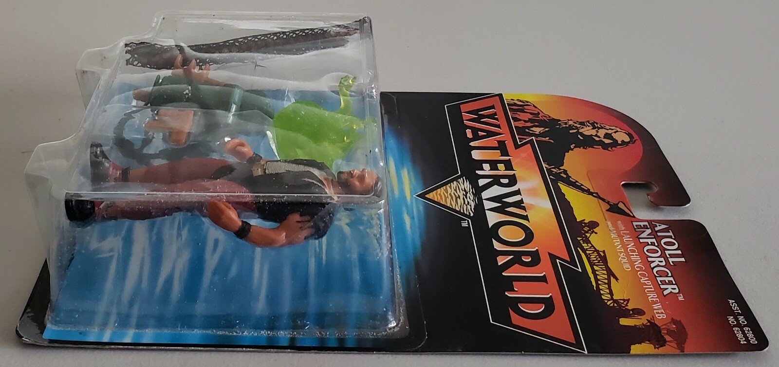 WATERWORLD ATOLL ENFORCER WITH LAUNCHING CAPTURE NET AND MUTANT SQUID