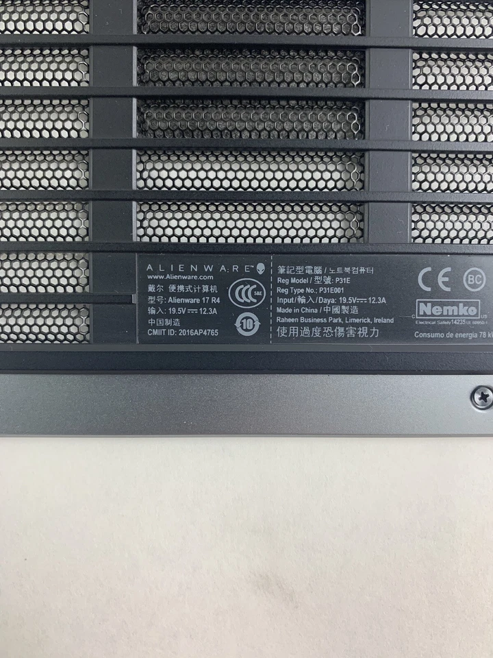 Alienware 17 R4 P31E001 2016 Keyboard Bottom Cover Only No Screws - Image 3 of 4