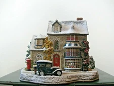 Lilliput Lane Snowed -CHRISTMAS CAKE  L2397 New - In excellent condition, boxed.