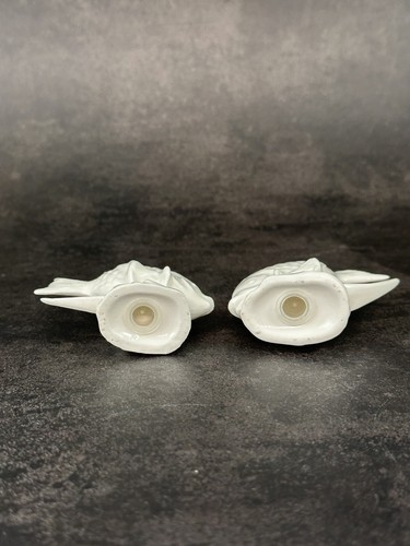 Vintage Bone China White Angel Fish Salt & Pepper Shakers Japan Glossy Glazed - Picture 5 of 7