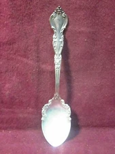 International Sterling WARWICK ICE CREAM SPOON 5" 16g  No Mono