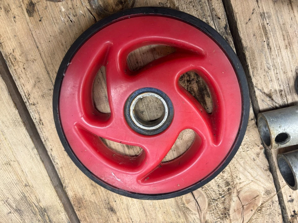 Eje trasero 1998 Ski Doo Formula Z 500 Y RUEDAS Y ESPACIADORES RW7376 Foto 4 de 4