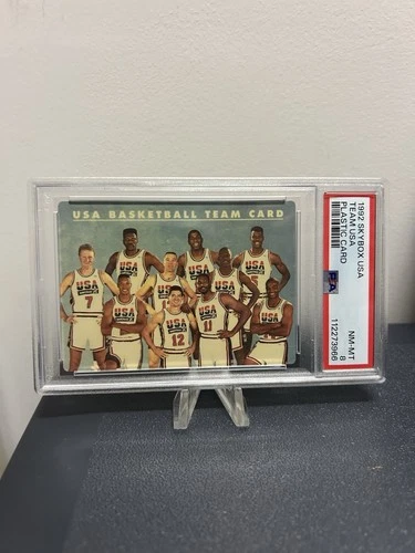 1992 SKYBOX USA PLASTIC CARD TEAM USA W/ MICHAEL JORDAN-LARRY BIRD-MAGIC PSA 8