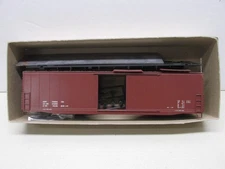 ACCURAIL # 5798~ UNDECORATED 50' WELDED AAR BOX CAR WITH DATA ~ KIT~ HO SCALE