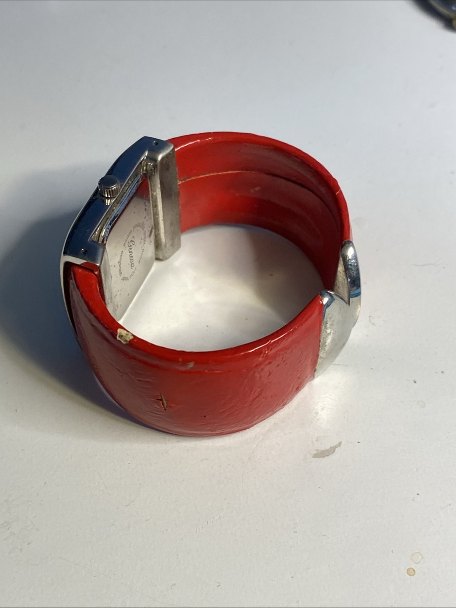 Cute Geneva Red Bangle Quartz Watch – Fits 6.5” Wrist – Needs Battery GENEVA Ladies Watch New Battery Red Crystal Bezel Hinged 6  main image 3