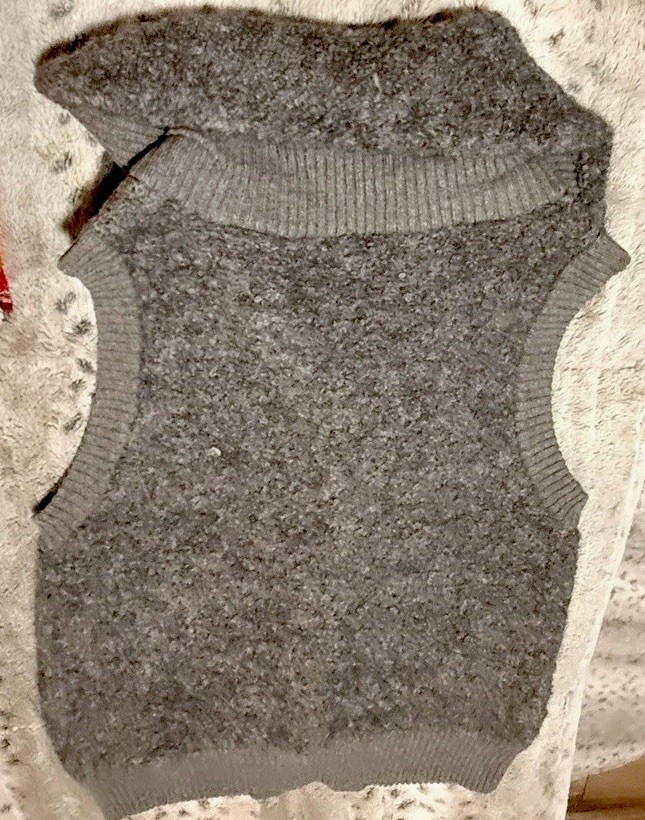 GAP Gray Button  Collared Sweater Vest - Soft - M… - image 6