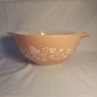 Pyrex Pink Gooseberry 442 Cinderella Mixing Bowl