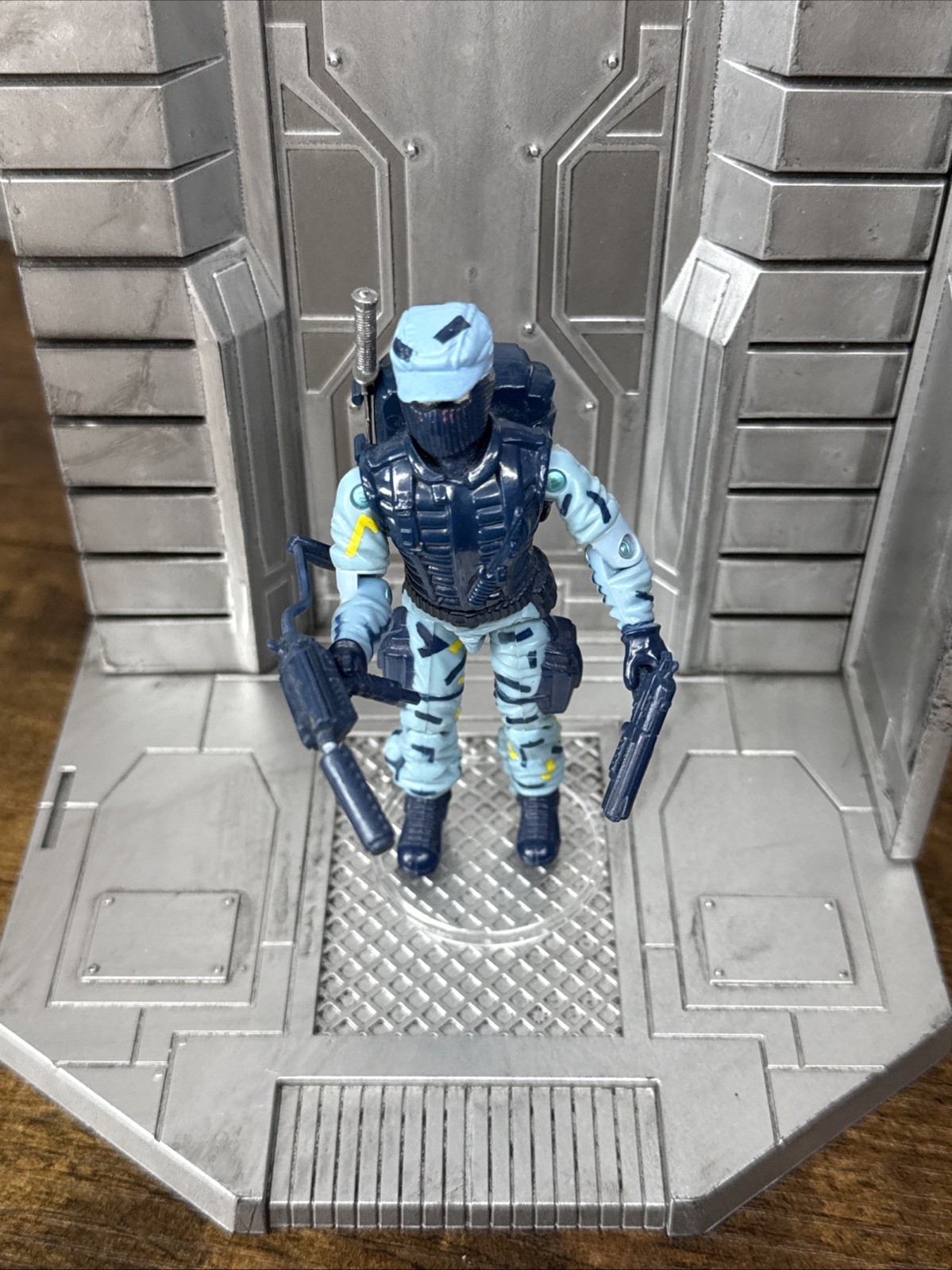 Picture 2 of 7