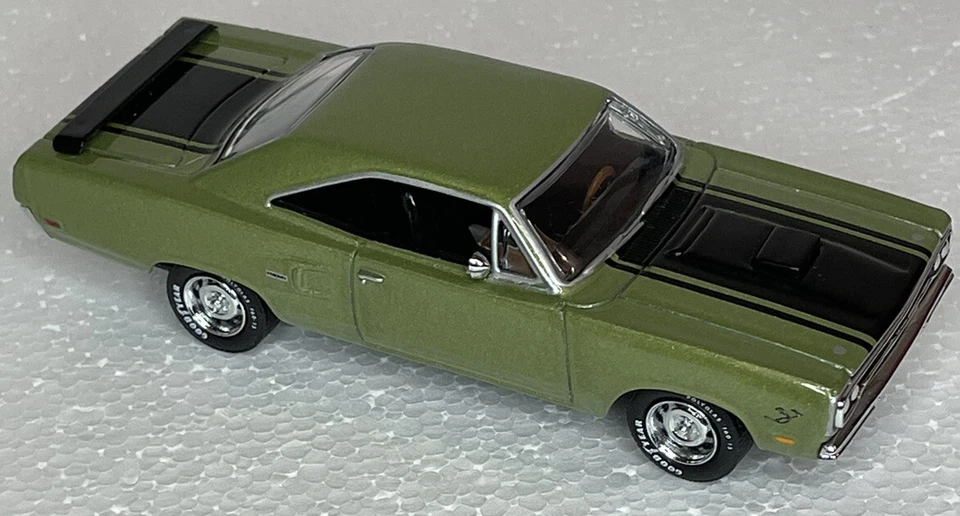 1/43 o scale Matchbox Dinky American Muscle YMC04 1970 Plymouth Roadrunner Hemi - Image 3 of 4