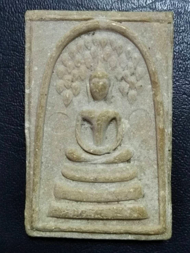 Thai Amulet Phra Tong Pu Behind Phra Prok Pho Wat Tong Pu oil powder Lopburi - Picture 16 of 17