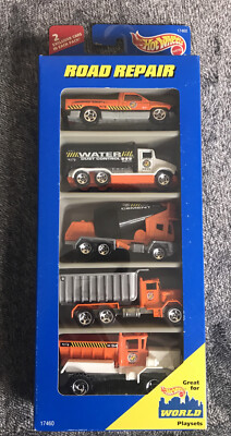 1996 HOT WHEELS GIFT PACK ROAD REPAIR Pickup Truck Dump Cement Water Control