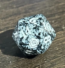 MTG: Commander Legends : Baldurs Gate Bundle, D20, spindown dice Black and White