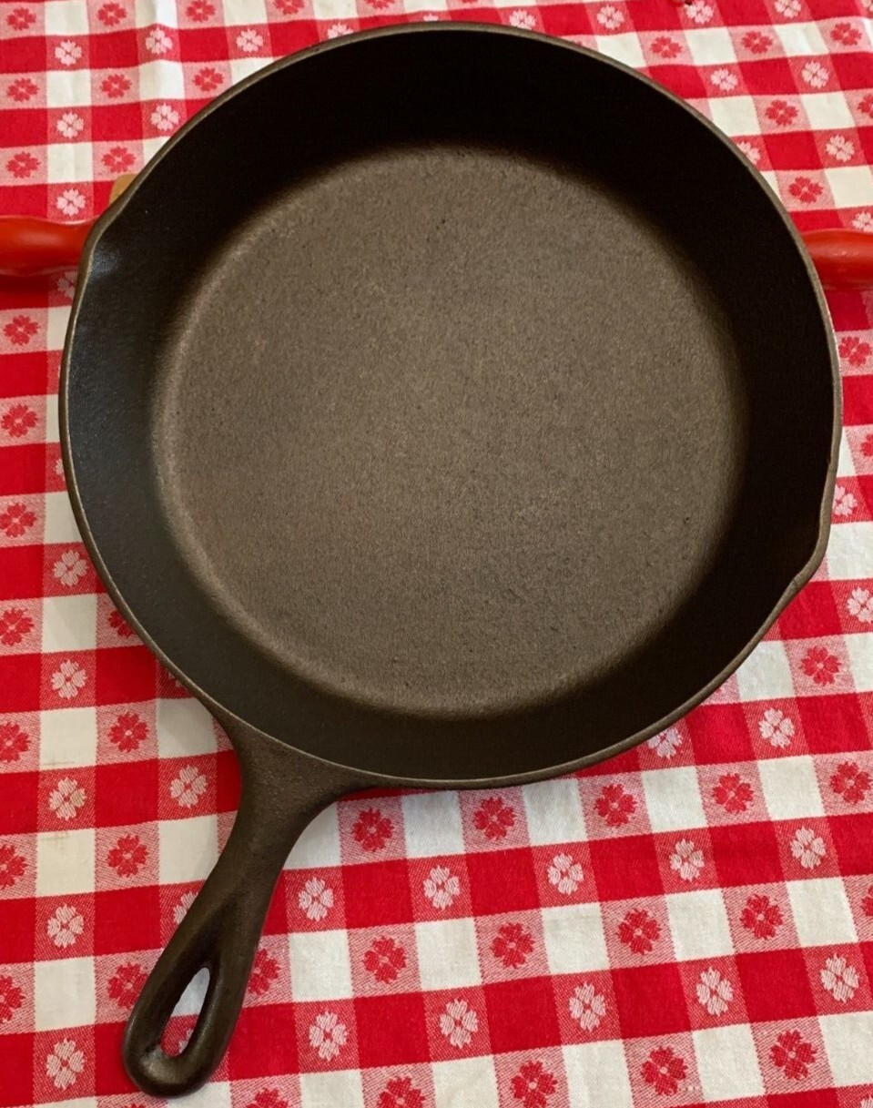 Lodge Cast Iron Skillet, 10 Inch Diameter, KAHN'S Bacon Advertising