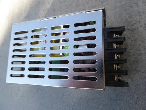 Switching Power Supply SUNPOWER PLC-025-7.5 / Output 7.5V - 3.4A - Excellent - New (S4)