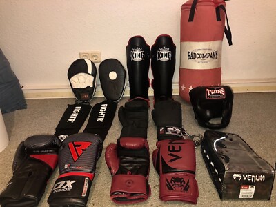 Boxausrüstung Schienbeinschoner Boxhandschuhe(12oz,14oz,16oz) Boxhelm Boxsack