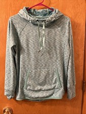 Women  s Pull Over Hoodie Pockets Thumb Slots New But No Tags Size Large