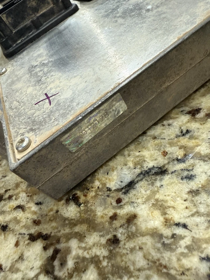 Dodge Ram 2007-2009 6,7 L 2500 3500 4500 5500 ECM ECU P5258003 2100AV003363 PROBADO Foto 3 de 4