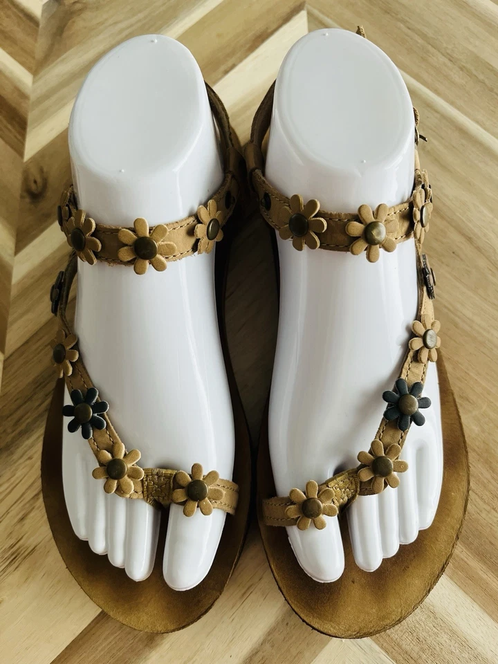 RAINBOW 女式 Delila 棕色鞋头环花带皮革凉鞋 8 码 — 第 2/4 张图片