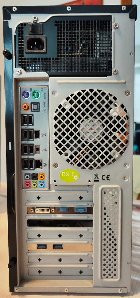 Pc Desktop AMD Phenom II X4 940 8GB SSD 240GB Sapphire Radeon RX550+Monitor 19" - Immagine 2 di 4