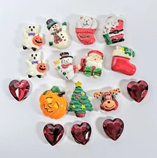 Vintage Button Covers Lot Of 16 Holiday Halloween Christmas Kitch Hearts