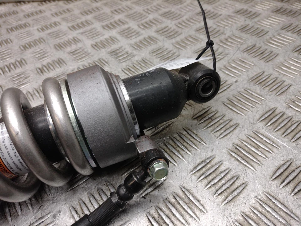 Amortiguador trasero Kawasaki Z1000SX ZX 1000 WHF 2017 Foto 2 de 4