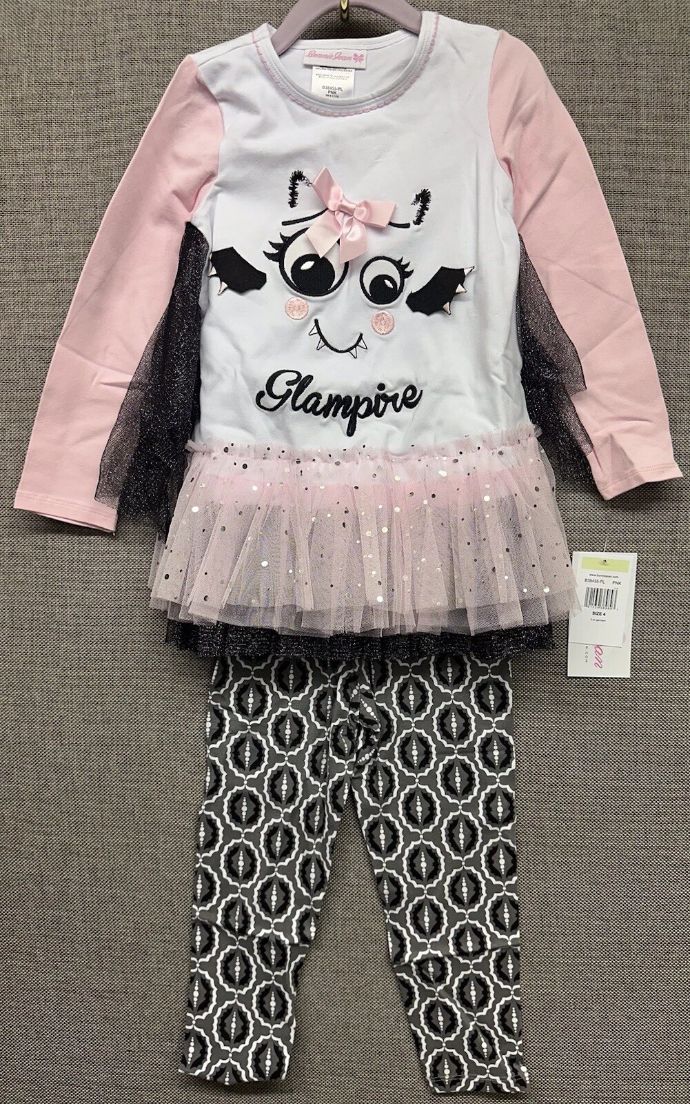 NEW BNWT Bonnie Jean Baby Halloween Outfit Clothes Vampire Size 4
Opens in a new window or tab
