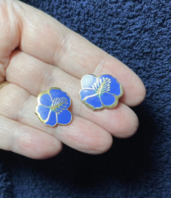HIBISCUS FLOWER DARK BLUE CLOISONNÉ & 22KT GP STUD EARRINGS  BY LAUREL BURCH  #9