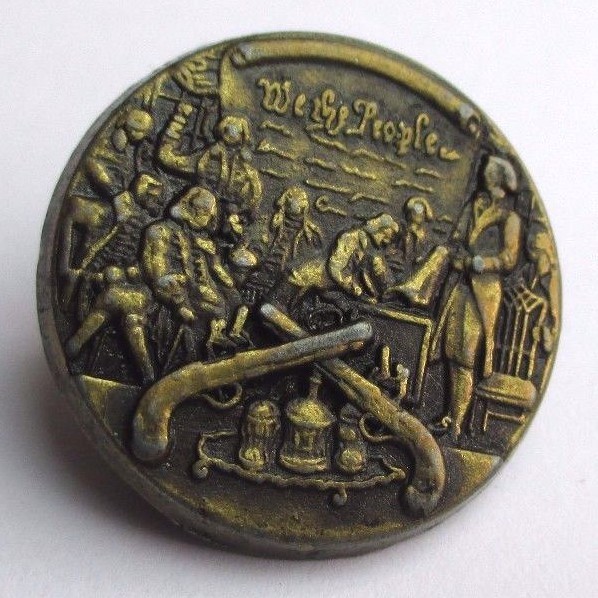 Broche (pin) Rétro Personnage En Mouvement - Couleur Or, Relief, Modèle 431, Occasion Très Bon état