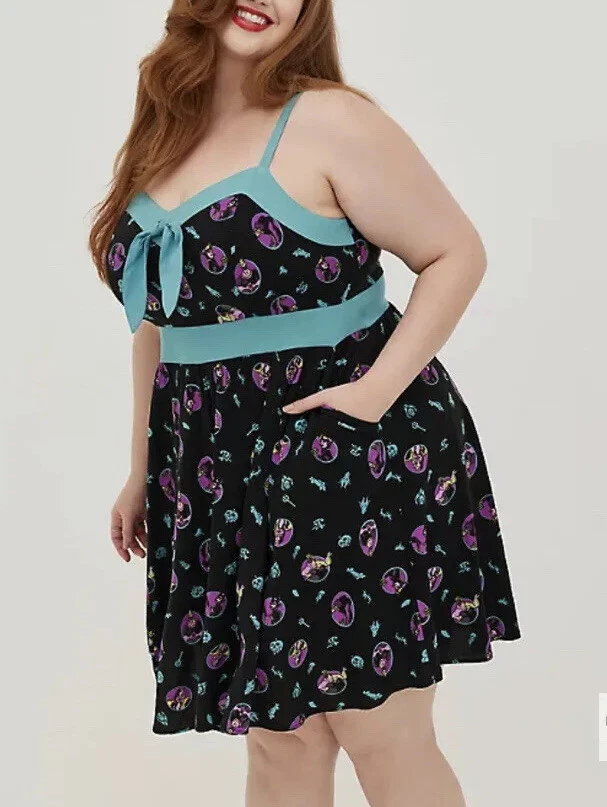 Torrid Disney Villains Queens Retro Sweetheart Dress Plus Size 2 2X 18/20  NWT