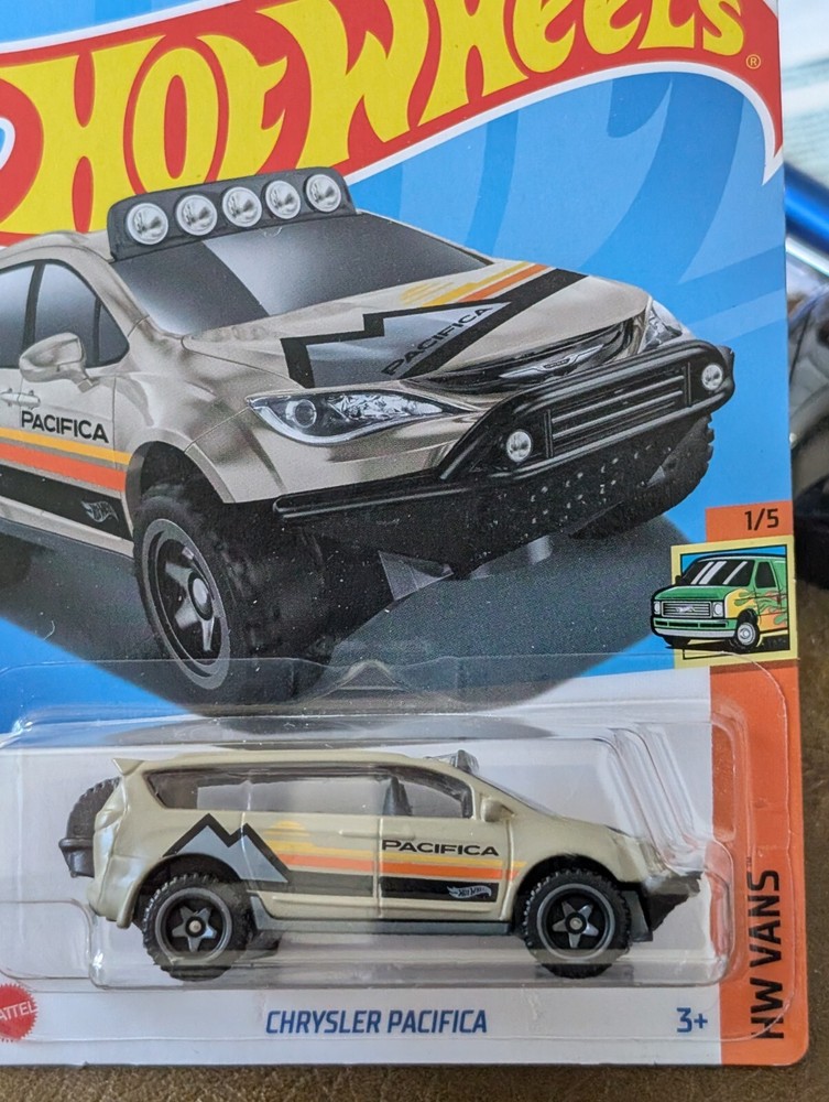 Hot Wheels 2024 Chrysler Pacifica #182