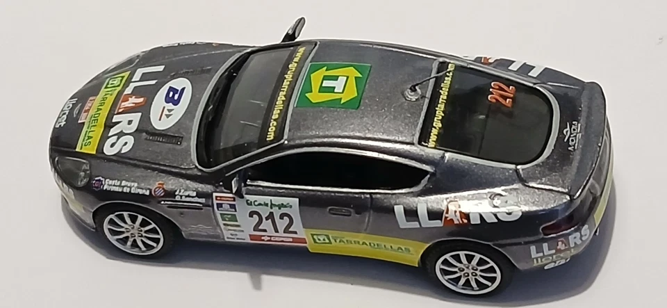 ASTON MARTIN ALTAYA 1/43 TRANSFORMADO EN ZURITA RALLY CANARIAS 2007 - Immagine 4 di 4