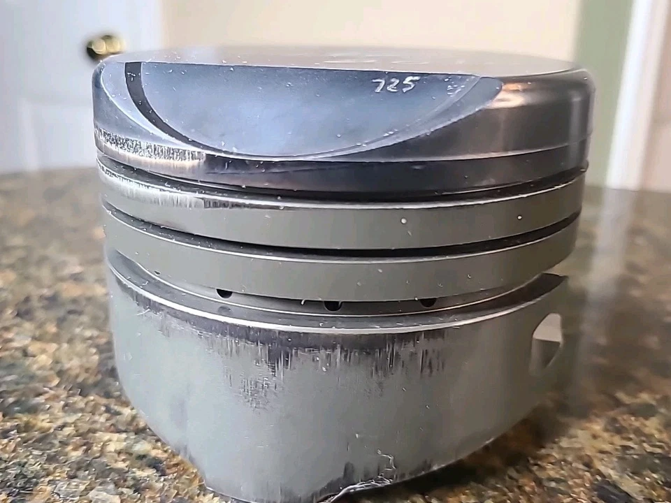 克鲁兹·佩德勒冈亲笔签名 Topfuel Funnycar 活塞比赛纪念品收藏品 — 第 2/4 张图片