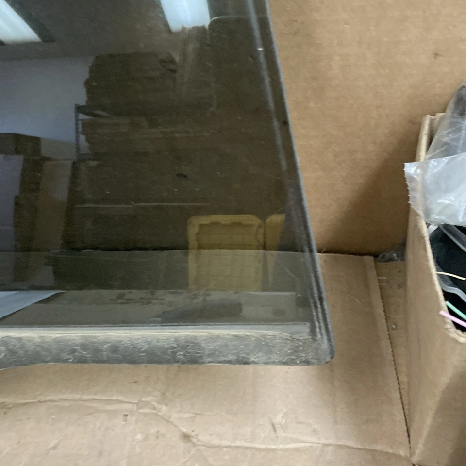 2009 2010 2011 2012 2013 Subaru Forester Rear Right Oem Glass Window - Image 4 of 4