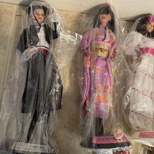 Barbie Dolls of the World Lot 12 Collector Edition Japan India Italy + - Picture 7 of 14