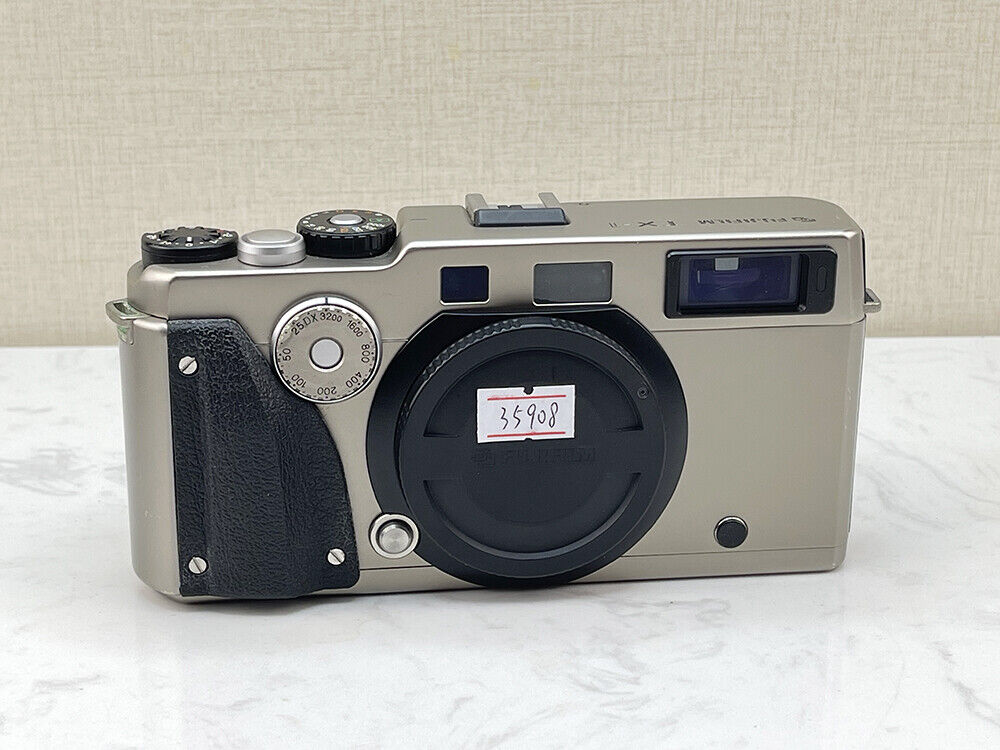 Ex+ Fujifilm TX-1 Camera +45mm f/4, 90mm f/4, 30mm f/5.6 Kit