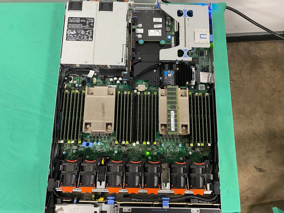 DELL PowerEdge R630 Server 384 GB RAM (24*16) - Image 3 of 4