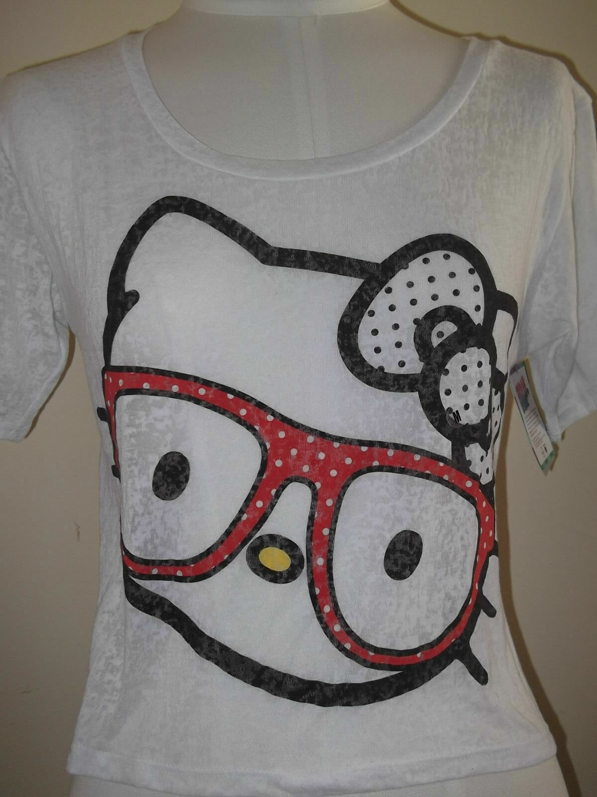  Hello Kitty Nerd Glasses Tee Shirt T-Shirt : Clothing, Shoes &  Jewelry