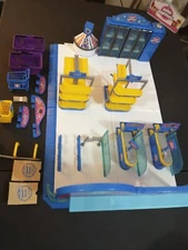 Zuru 5 Surprise Mini Brands! Mini Mart! Series 4