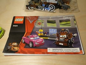LEGO Cars: Mater's Spy Zone 8424 8201 Disney Cars  Mater Acer Tow Truck Lot