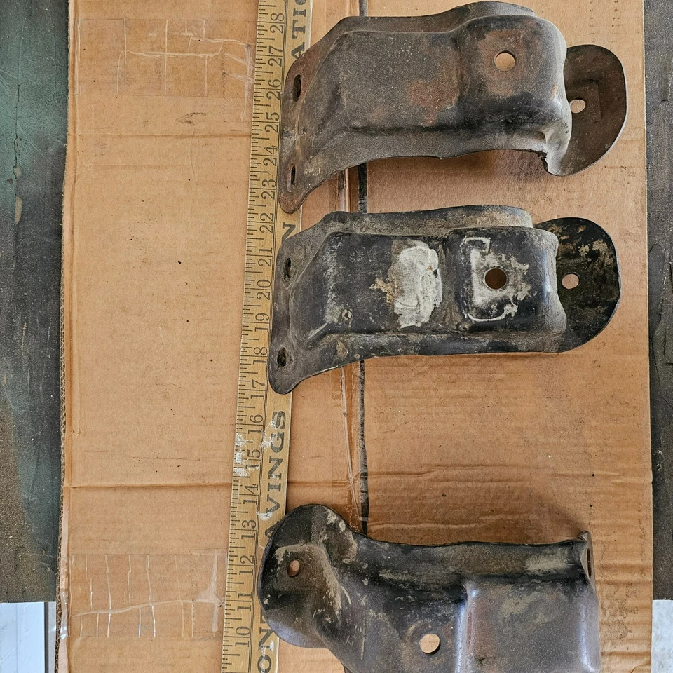 Juego de soportes de marco de motor de bloque para camioneta Chevy/GMC C10 67-72 350 V8 FABRICANTE DE EQUIPOS ORIGINALES DIESTRO/DERECHO Foto 2 de 3