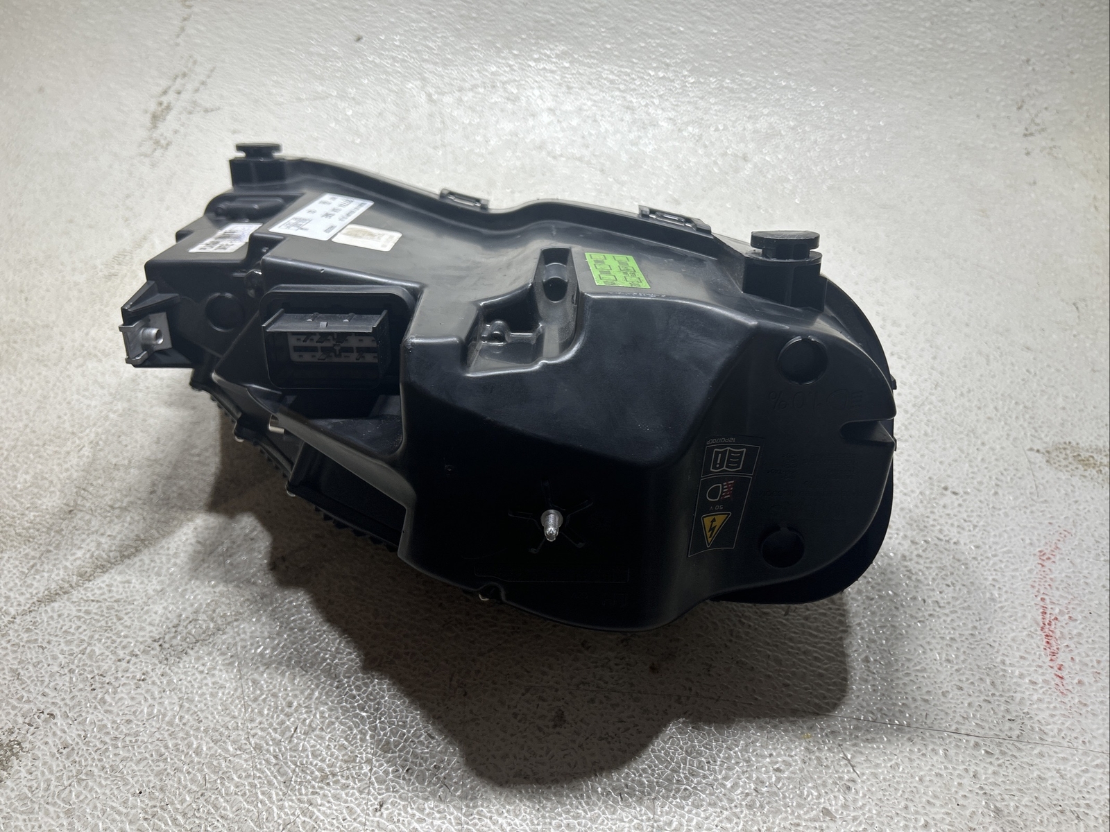 2023 McLaren Artura LH Headlight USED 14AD252CP