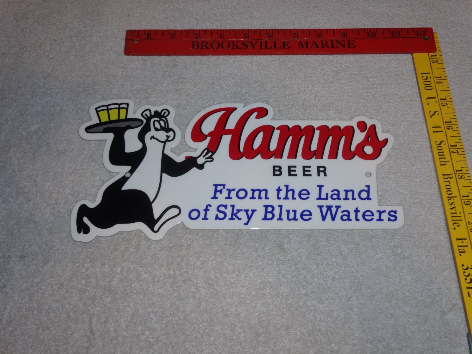 VINTAGE HAMM'S BEER BEAR SERVING HAMMS 1' METAL SKY BLUE WATER GASOLINE OIL SIGN