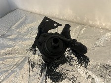 16-24 INFINITI Q50 Q60 3.0L ENGINE AUXILIARY WATER COOLING PUMP W / BRACKET OEM