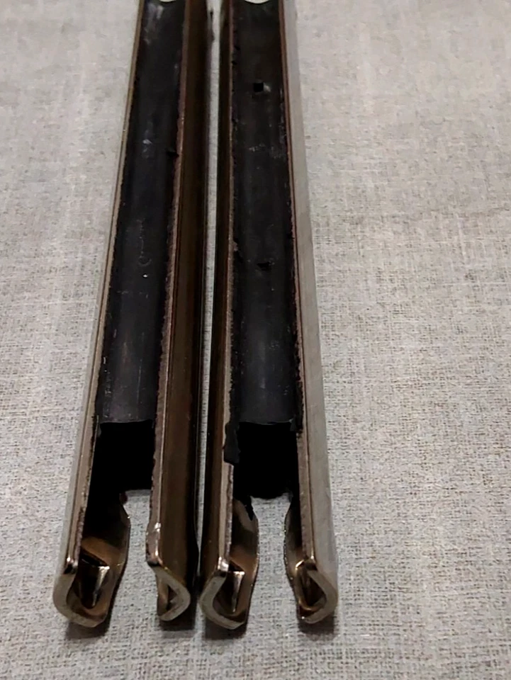 Ford F2TZ-2C150-B OEM Caliper Locking Pin NOS x2 - Image 3 of 4