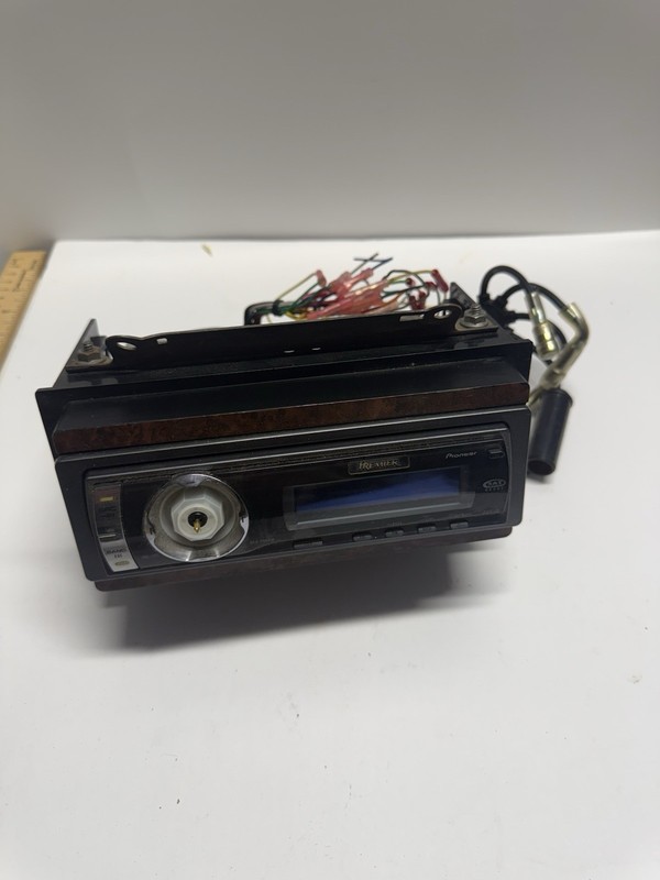 pioneer deh-p5900ib cd player in dash receiver For Parts