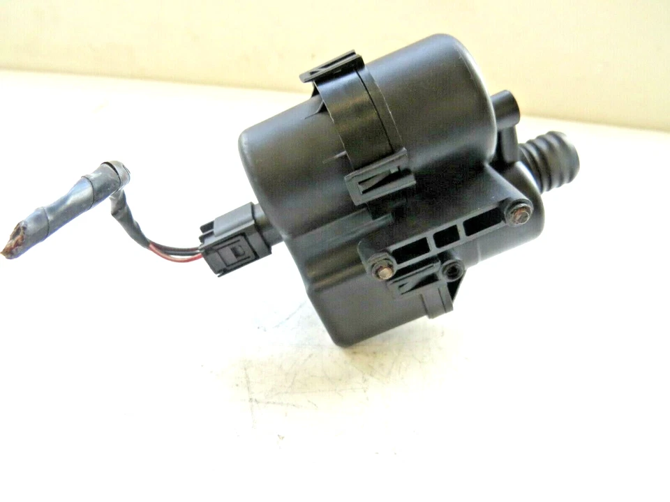 Bomba de detección de fugas sistema emisiones OEM BMW Z3 Z8 2000-2002 Foto 2 de 4