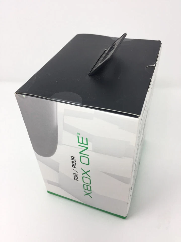 Nyko Charge Block Solo-Controller Charging W/Rechargeable Battery Xbox One - Image 3 of 4