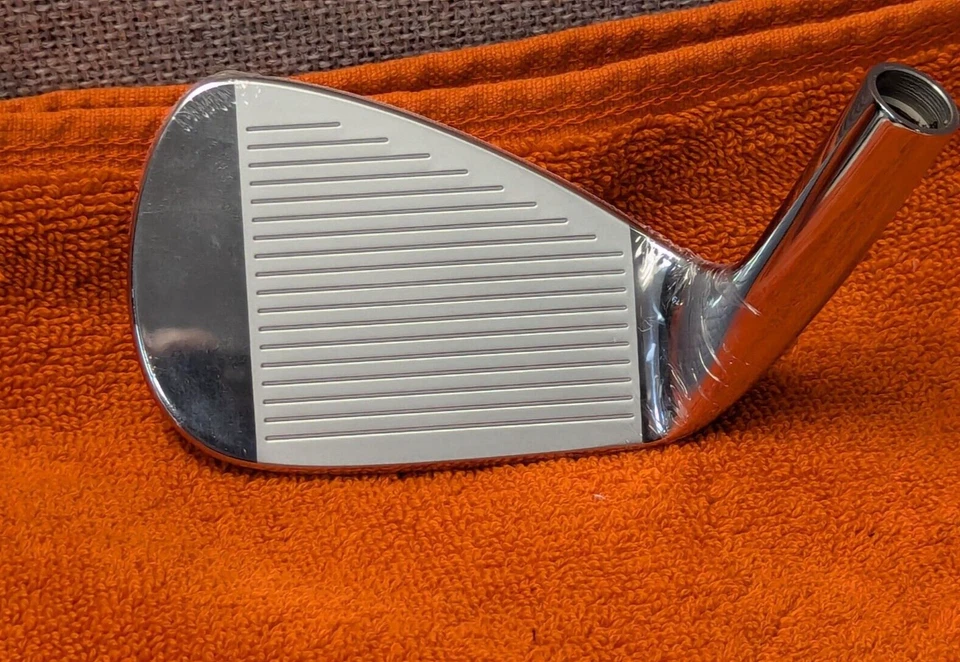 Nike VR II Pro Combo Cavity Back Pitching Wedge RH (HEAD ONLY) *NEW* - Image 2 of 2