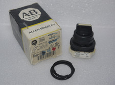 Allen Bradley 800H-JR4 Non Illuminated 3 Position Selector Switch