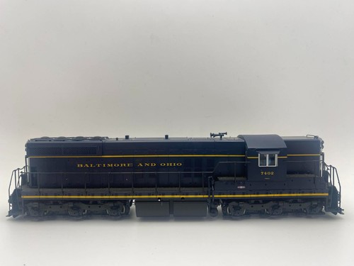 HO Scale DCC Ready Walthers EMD SD7 Baltimore & Ohio #7402 920-49100 | Zustand: New: Other (See Details)